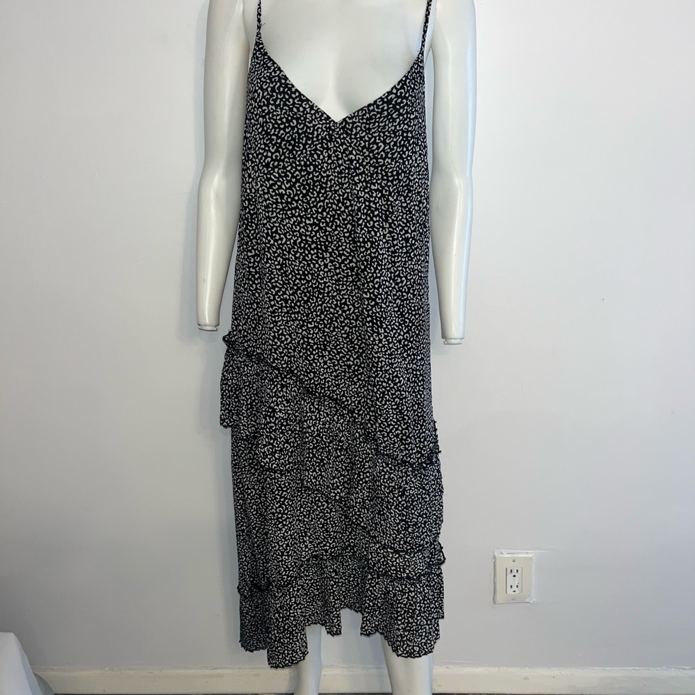 Women’s midi dress NWT size large